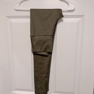 Aerie olive green leggings